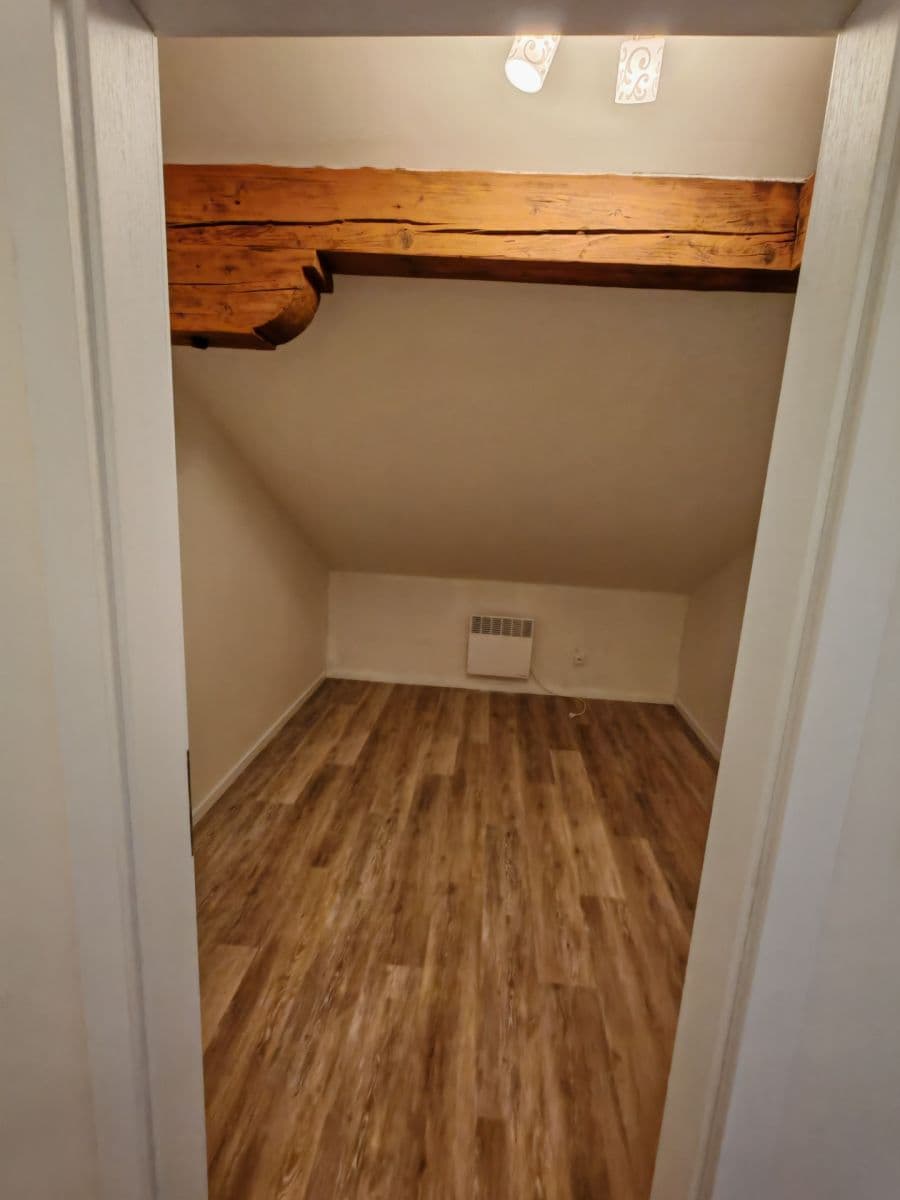 2 bedroom with open-plan kitchen flat to rent, 126 m², Navrátilova, Prague, Prague 2 bedroom with open-plan kitchen flat to rent, 126 m², Navrátilova, Prague, Prague