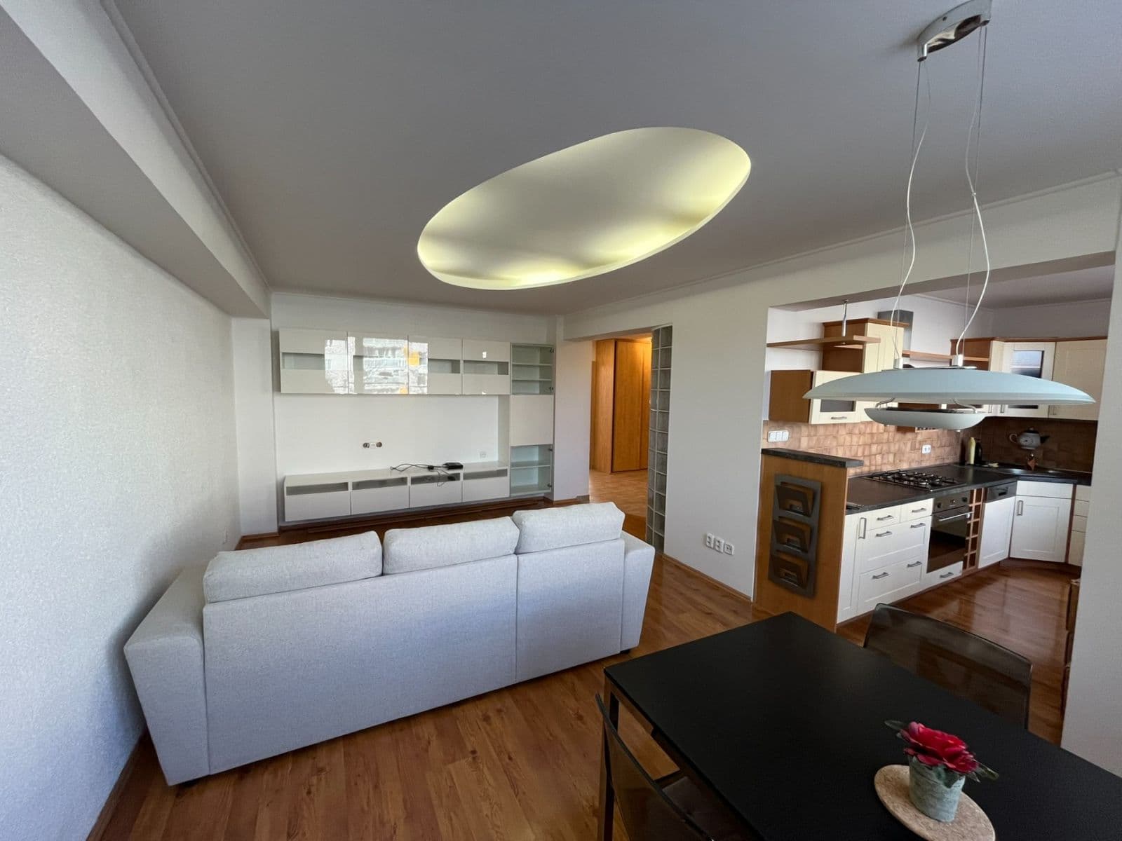 3 bedroom flat to rent, 77 m², Jana Palacha, Mladá Boleslav, Středočeský Region 3 bedroom flat to rent, 77 m², Jana Palacha, Mladá Boleslav, Středočeský Region