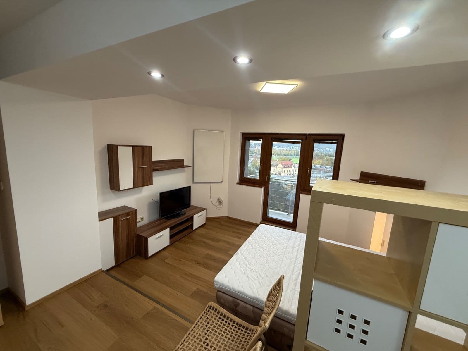 Studio flat to rent, 30 m², Na Mrázovce, Prague, Prague Studio flat to rent, 30 m², Na Mrázovce, Prague, Prague