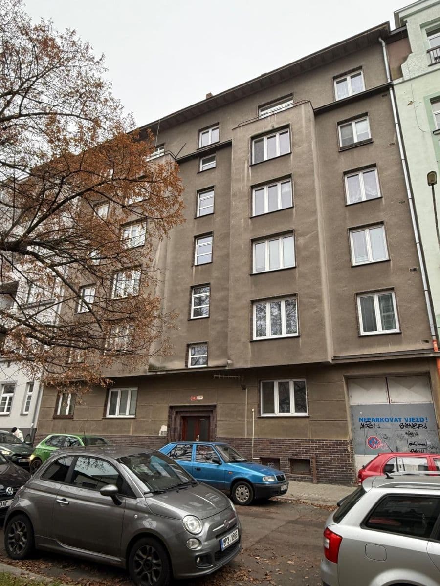 1 bedroom flat to rent, 42 m², Stehlíkova, Plzeň, Plzeňský Region 1 bedroom flat to rent, 42 m², Stehlíkova, Plzeň, Plzeňský Region