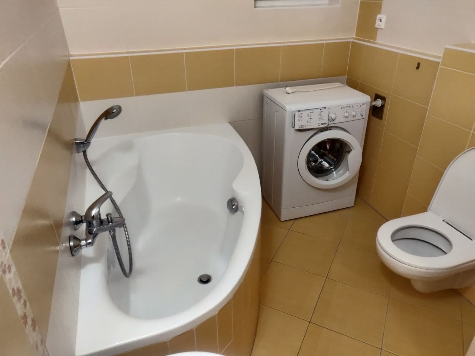 1 bedroom with open-plan kitchen flat to rent, 46 m², U Uhříněveské obory, Prague, Prague 1 bedroom with open-plan kitchen flat to rent, 46 m², U Uhříněveské obory, Prague, Prague