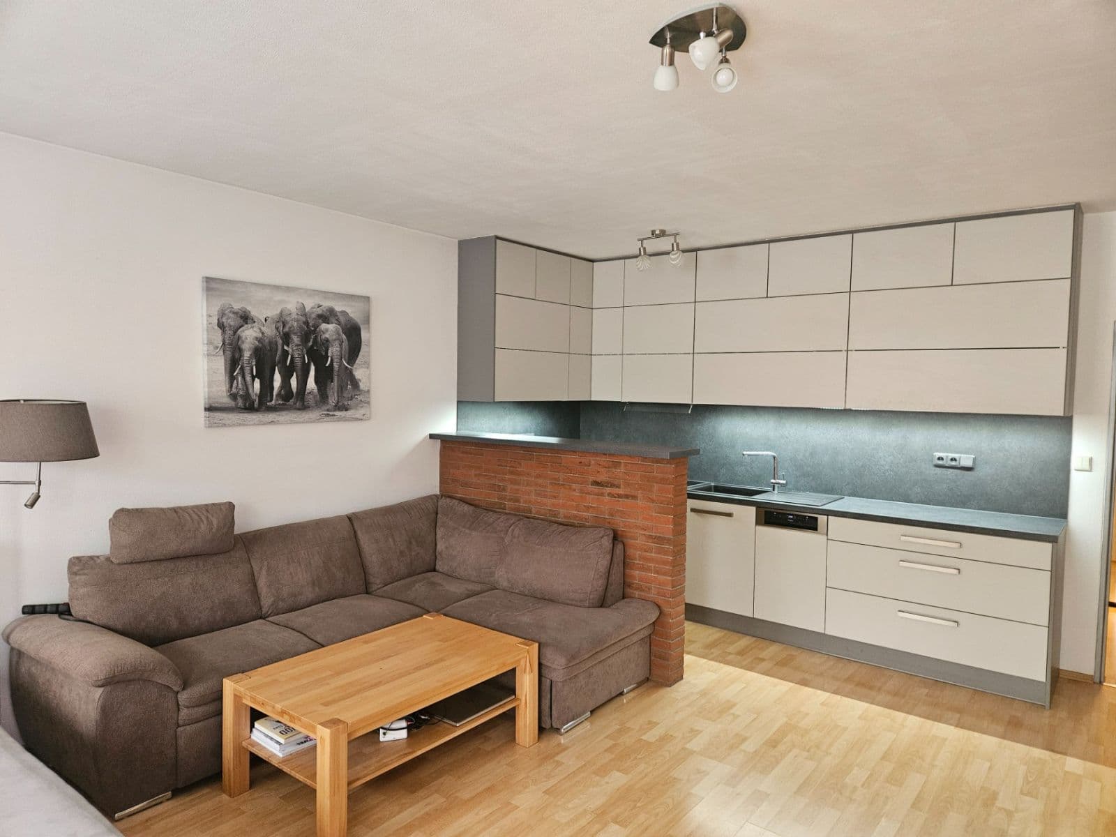 Studio flat to rent, 54 m², Novovysočanská, Prague, Prague Studio flat to rent, 54 m², Novovysočanská, Prague, Prague