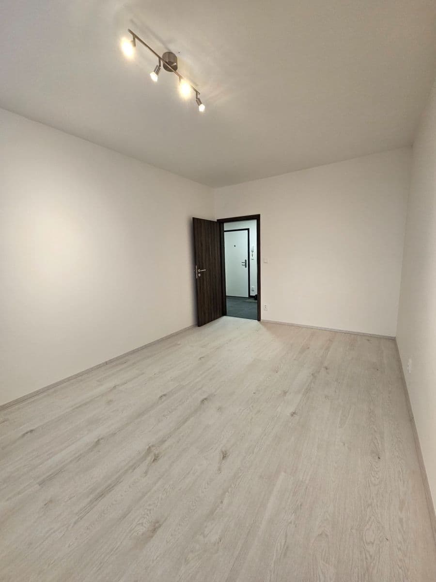 1 bedroom with open-plan kitchen flat to rent, 50 m², Augustina Lukeše, Brandýs nad Labem-Stará Boleslav, Středočeský Region 1 bedroom with open-plan kitchen flat to rent, 50 m², Augustina Lukeše, Brandýs nad Labem-Stará Boleslav, Středočeský Region