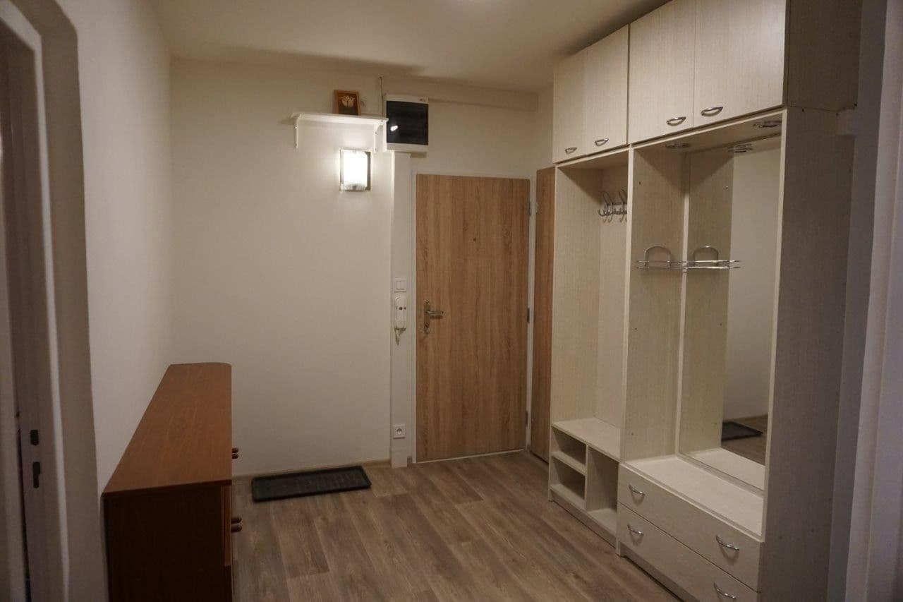 2 bedroom flat to rent, 61 m², U Olivovny, Říčany, Středočeský Region 2 bedroom flat to rent, 61 m², U Olivovny, Říčany, Středočeský Region