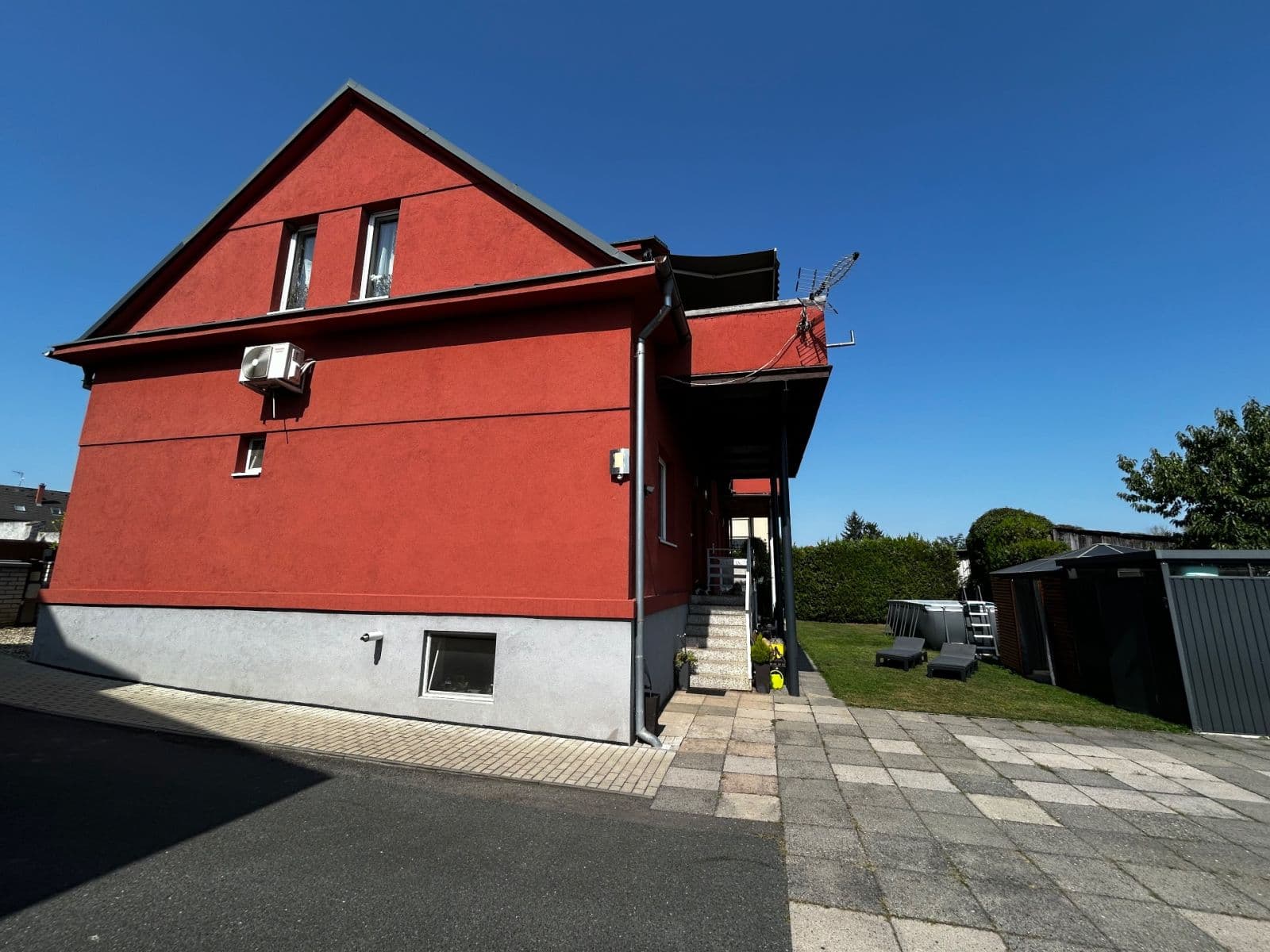 4 bedroom with open-plan kitchen flat for sale, 159 m², Kostelecká, Mratín, Středočeský Region 4 bedroom with open-plan kitchen flat for sale, 159 m², Kostelecká, Mratín, Středočeský Region