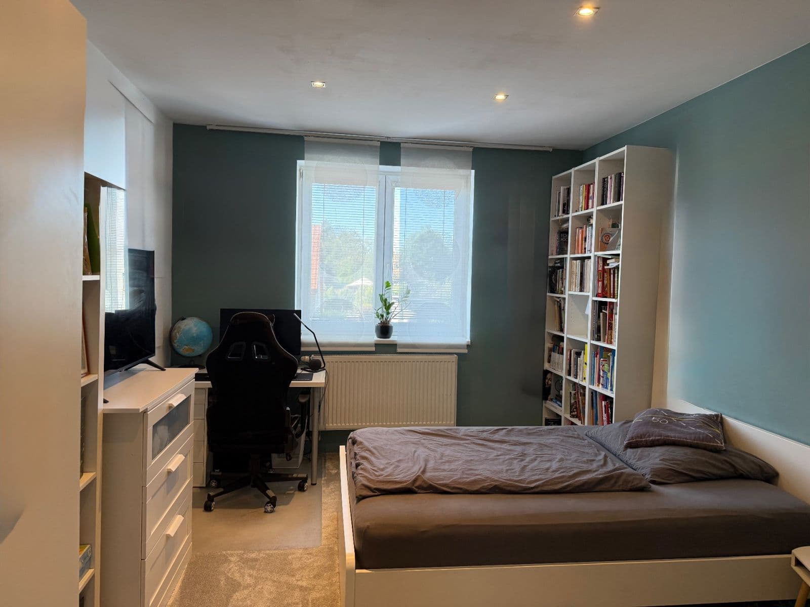 4 bedroom with open-plan kitchen flat for sale, 159 m², Kostelecká, Mratín, Středočeský Region 4 bedroom with open-plan kitchen flat for sale, 159 m², Kostelecká, Mratín, Středočeský Region