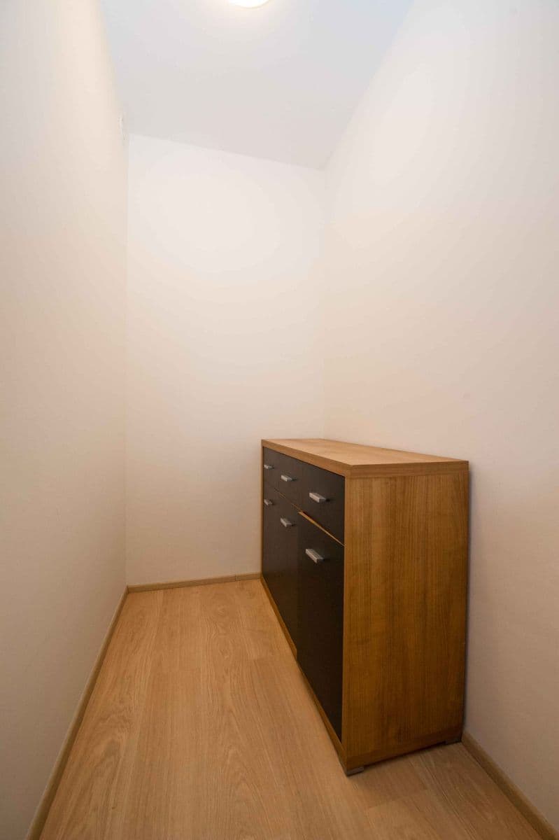 1 bedroom with open-plan kitchen flat for sale, 59 m², U Knížecí cesty, Hořovice, Středočeský Region 1 bedroom with open-plan kitchen flat for sale, 59 m², U Knížecí cesty, Hořovice, Středočeský Region