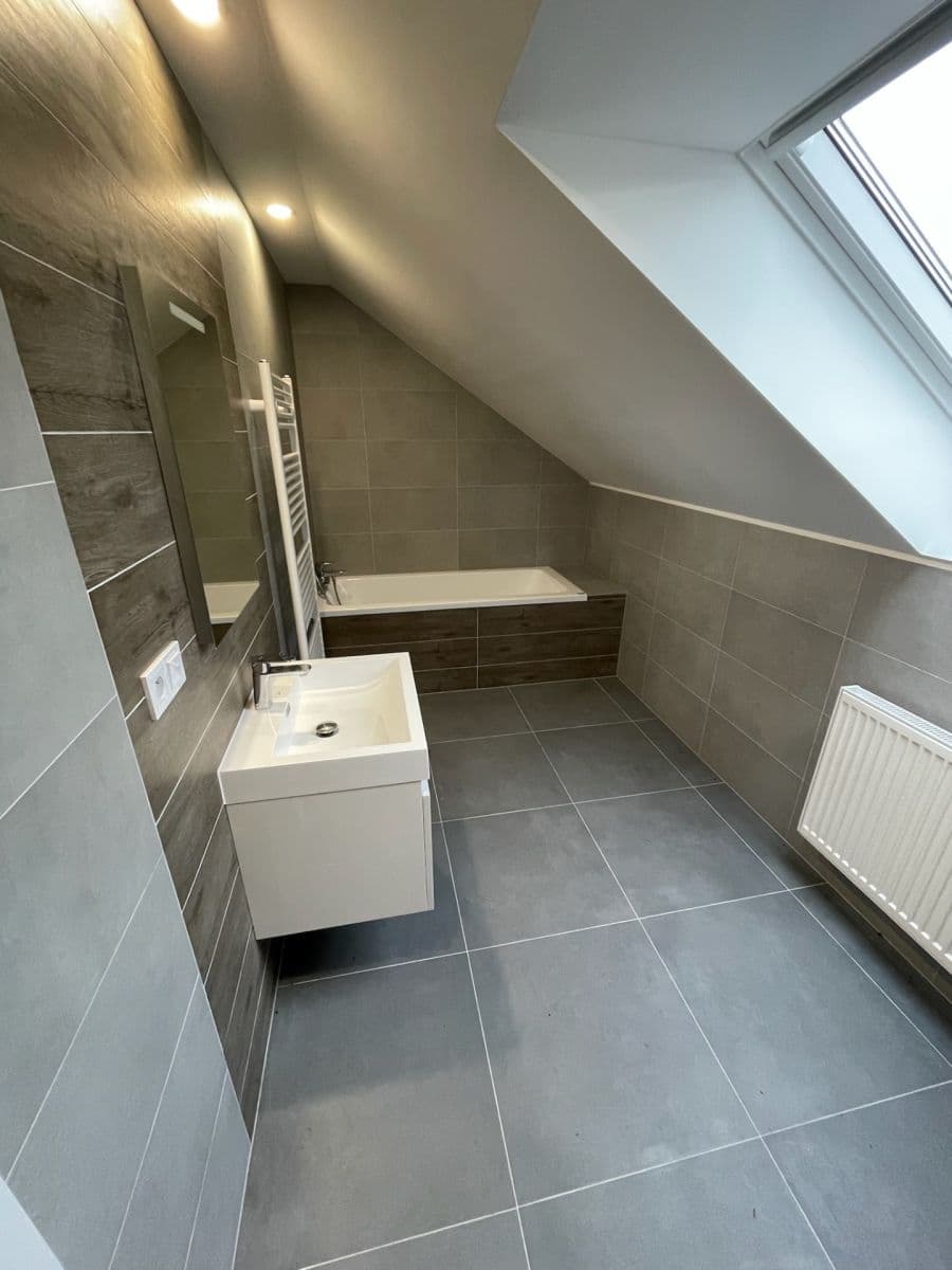 1 bedroom with open-plan kitchen flat to rent, 69 m², Chomutice, Královéhradecký Region 1 bedroom with open-plan kitchen flat to rent, 69 m², Chomutice, Královéhradecký Region