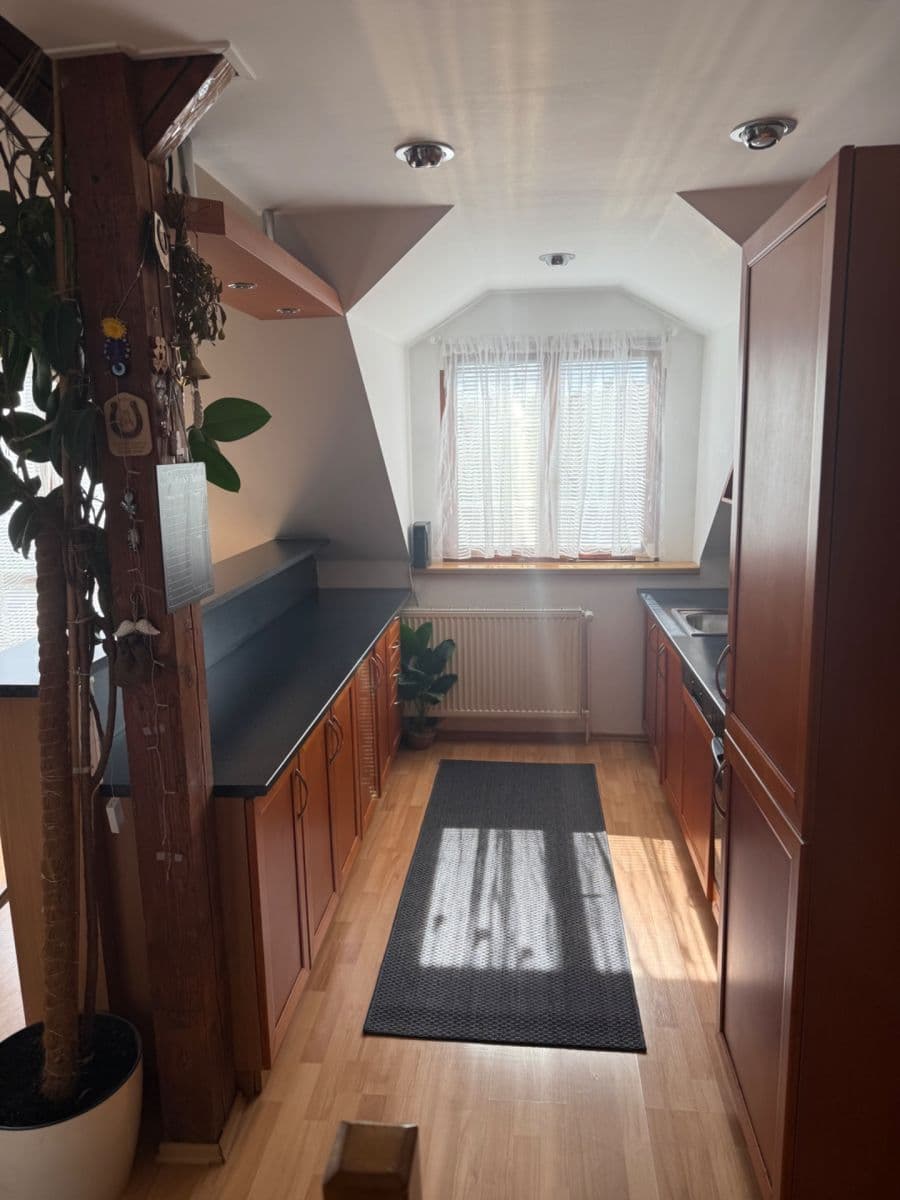 3 bedroom with open-plan kitchen flat for sale, 145 m², Kostelecká, Mratín, Středočeský Region 3 bedroom with open-plan kitchen flat for sale, 145 m², Kostelecká, Mratín, Středočeský Region