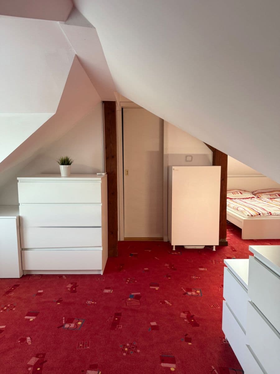 3 bedroom with open-plan kitchen flat for sale, 145 m², Kostelecká, Mratín, Středočeský Region 3 bedroom with open-plan kitchen flat for sale, 145 m², Kostelecká, Mratín, Středočeský Region