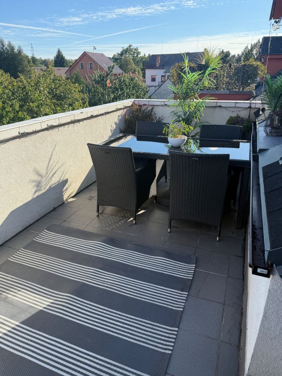 3 bedroom with open-plan kitchen flat for sale, 145 m², Kostelecká, Mratín, Středočeský Region 3 bedroom with open-plan kitchen flat for sale, 145 m², Kostelecká, Mratín, Středočeský Region