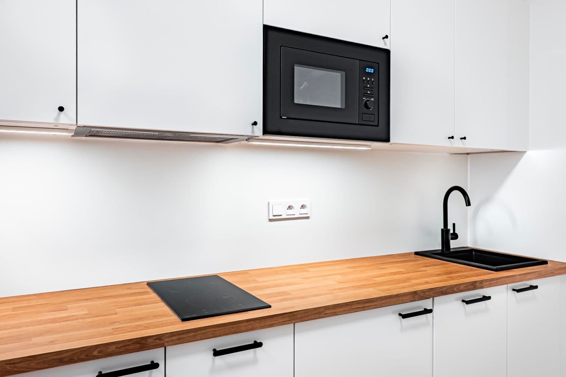 Studio flat to rent, 24 m², Velehradská, Prague, Prague Studio flat to rent, 24 m², Velehradská, Prague, Prague