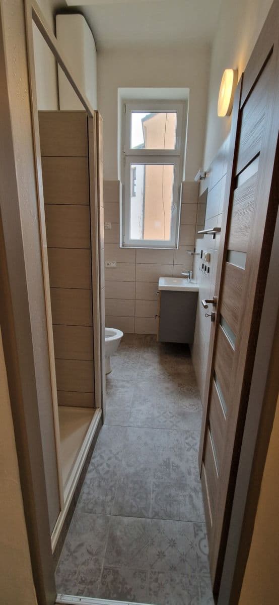 2 bedroom flat to rent, 71 m², Plachého, Plzeň, Plzeňský Region 2 bedroom flat to rent, 71 m², Plachého, Plzeň, Plzeňský Region