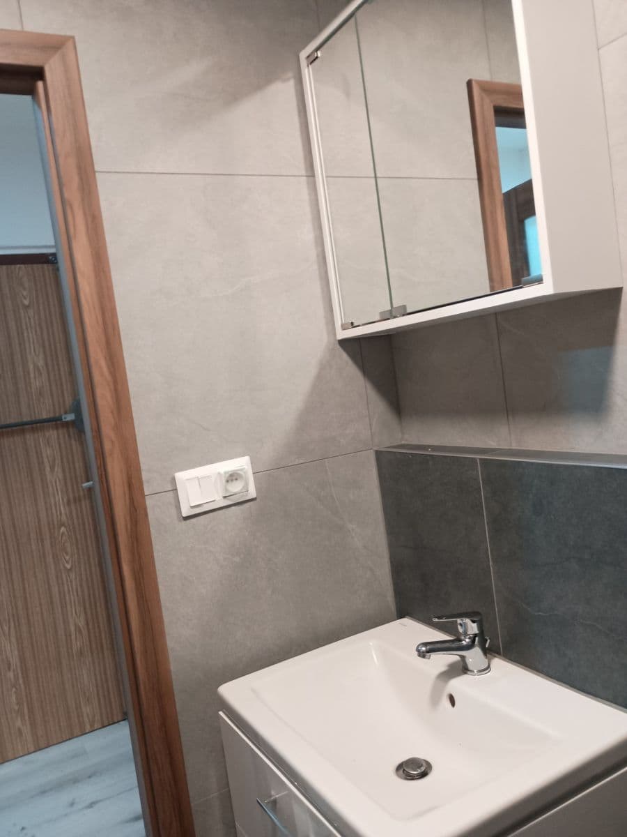 2 bedroom with open-plan kitchen flat to rent, 68 m², Veronské náměstí, Prague, Prague 2 bedroom with open-plan kitchen flat to rent, 68 m², Veronské náměstí, Prague, Prague