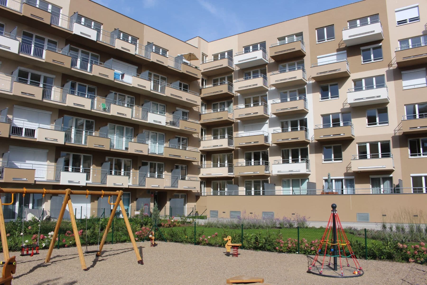 1 bedroom with open-plan kitchen flat to rent, 55 m², Mantovská, Prague, Prague 1 bedroom with open-plan kitchen flat to rent, 55 m², Mantovská, Prague, Prague