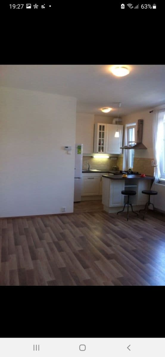 2 bedroom with open-plan kitchen flat to rent, 66 m², Mostní, Zlín, Zlínský Region 2 bedroom with open-plan kitchen flat to rent, 66 m², Mostní, Zlín, Zlínský Region