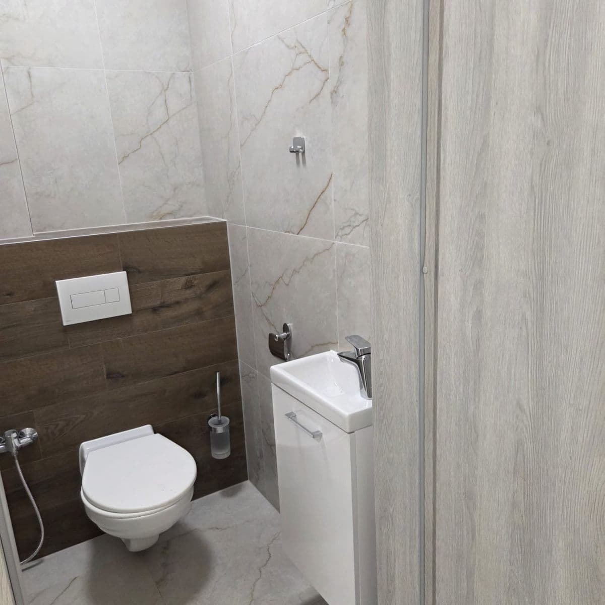 3 bedroom flat to rent, 86 m², Podohradská, Prague, Prague 3 bedroom flat to rent, 86 m², Podohradská, Prague, Prague