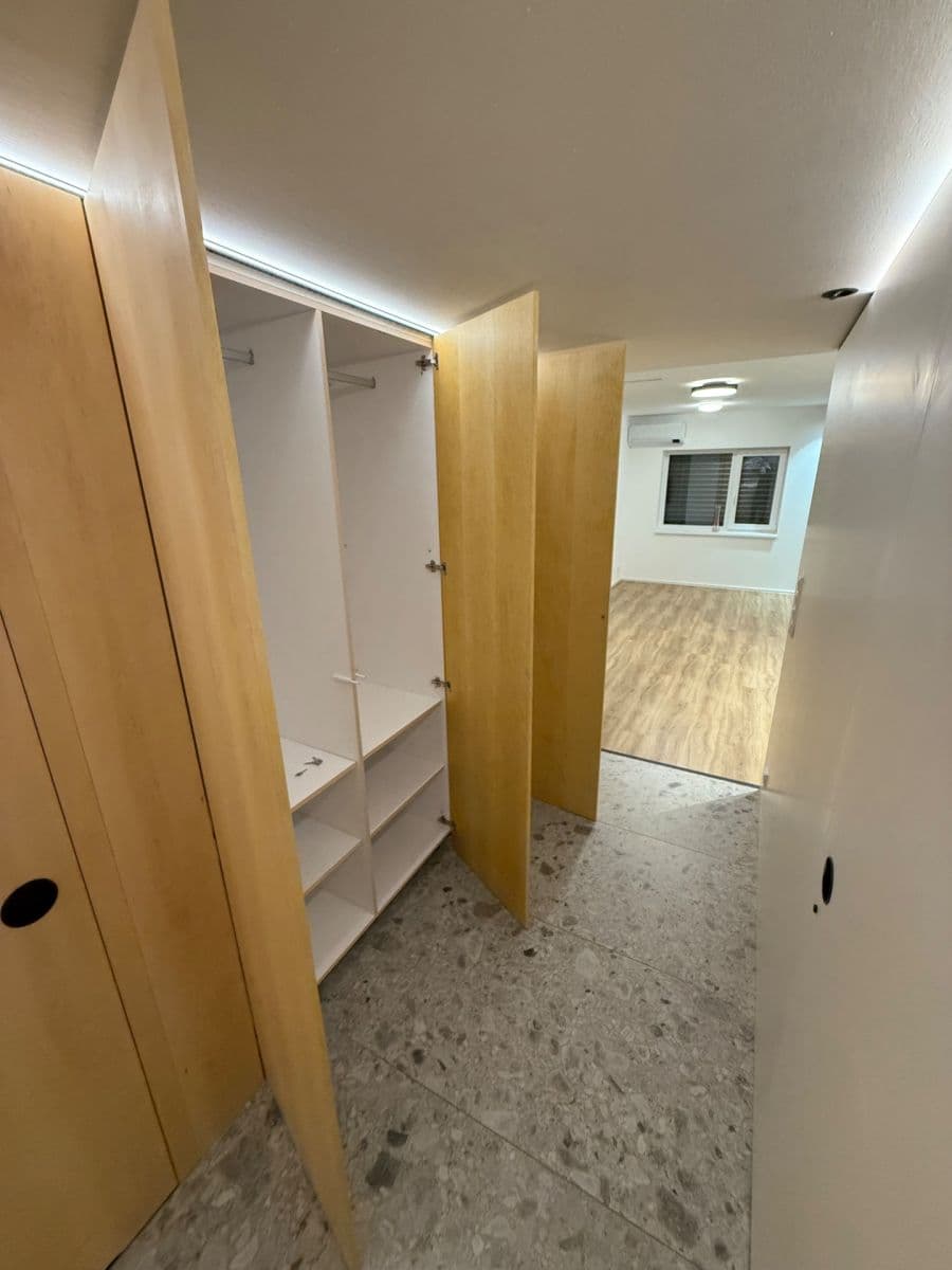 1 bedroom with open-plan kitchen flat to rent, 56 m², Sázavská, Žďár nad Sázavou, Vysočina Region 1 bedroom with open-plan kitchen flat to rent, 56 m², Sázavská, Žďár nad Sázavou, Vysočina Region