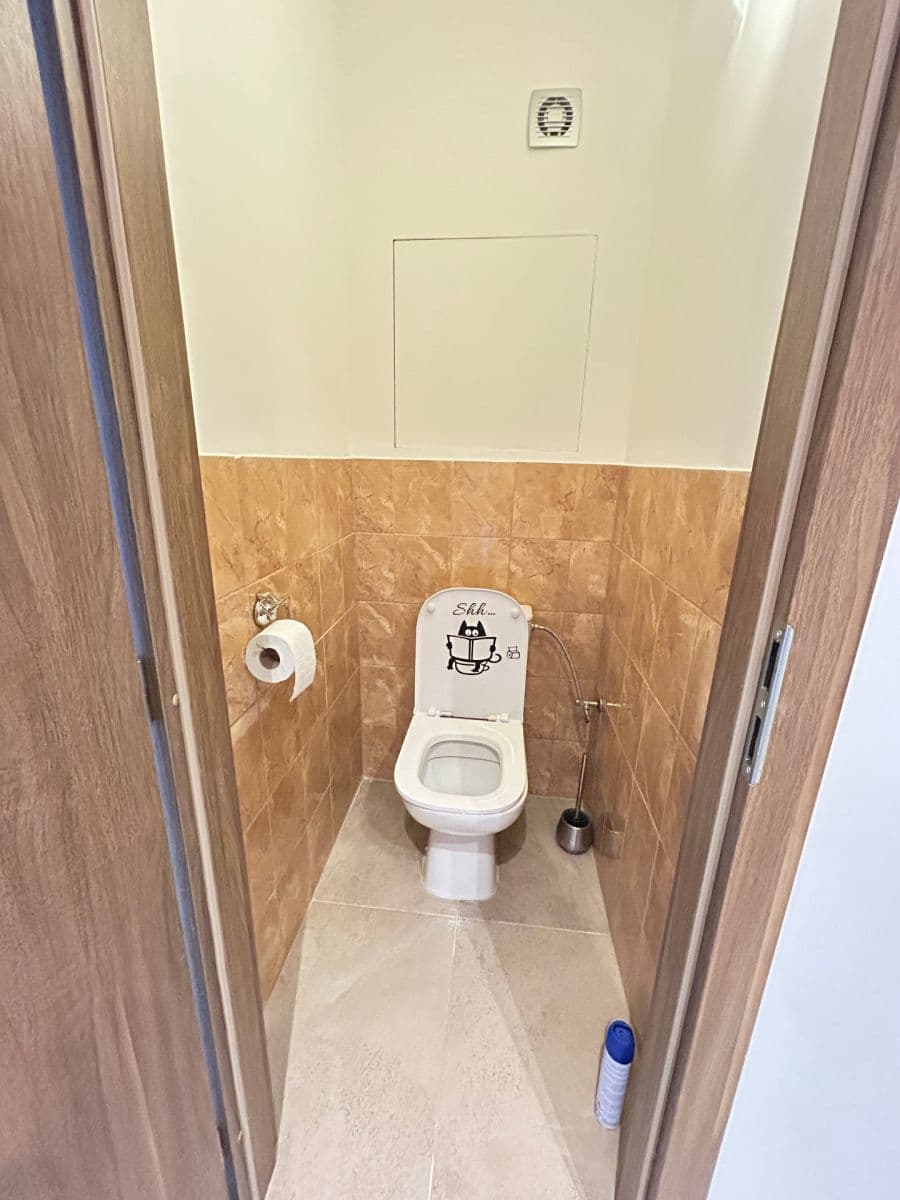 4 bedroom flat to rent, 84 m², Prague, Prague 4 bedroom flat to rent, 84 m², Prague, Prague