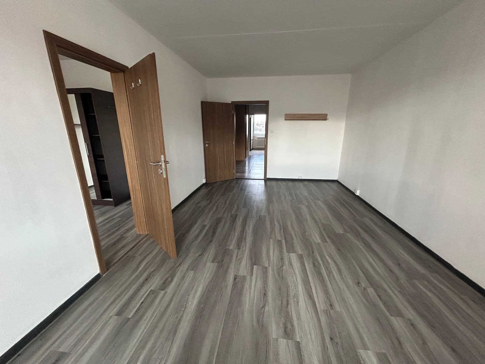 4 bedroom flat to rent, 84 m², Prague, Prague 4 bedroom flat to rent, 84 m², Prague, Prague