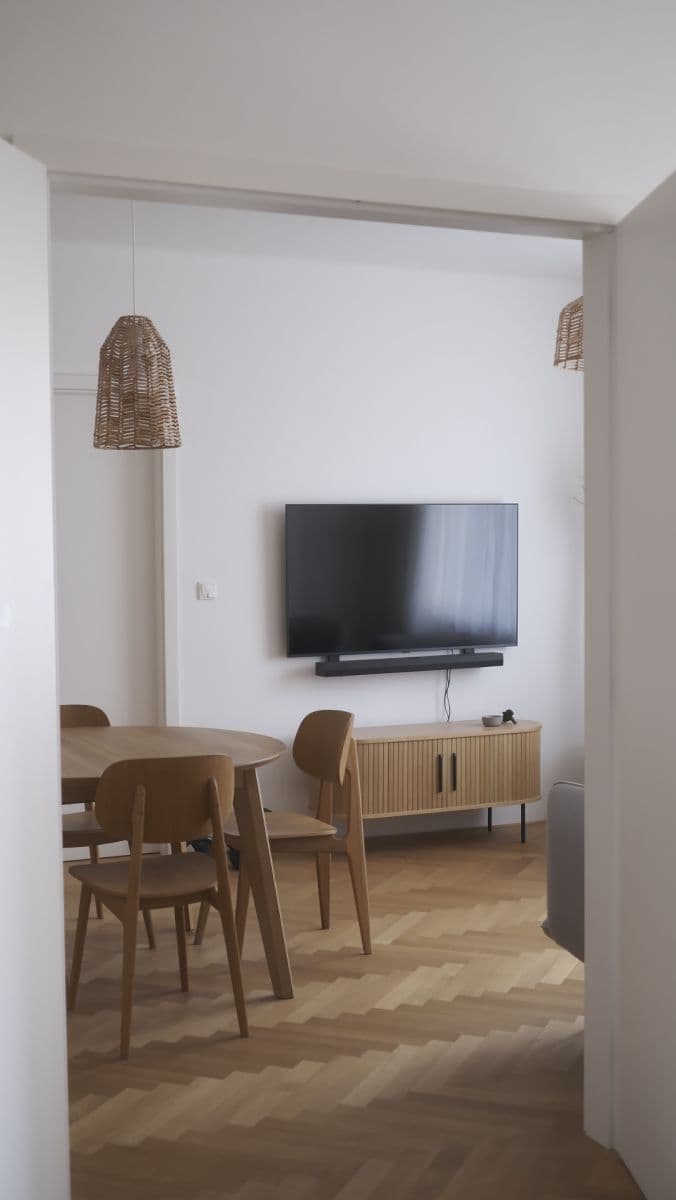 2 bedroom with open-plan kitchen flat to rent, 69 m², Čajkovského, Prague, Prague 2 bedroom with open-plan kitchen flat to rent, 69 m², Čajkovského, Prague, Prague