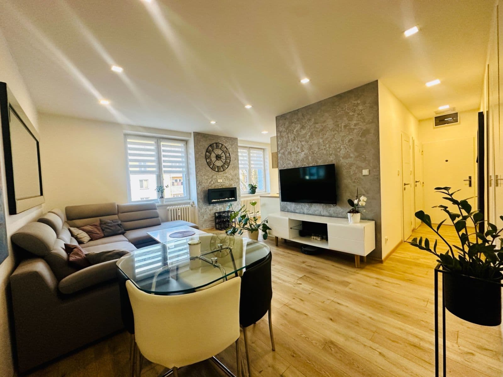 2 bedroom with open-plan kitchen flat for sale, 65 m², Mitušova, Ostrava, Moravskoslezský Region 2 bedroom with open-plan kitchen flat for sale, 65 m², Mitušova, Ostrava, Moravskoslezský Region