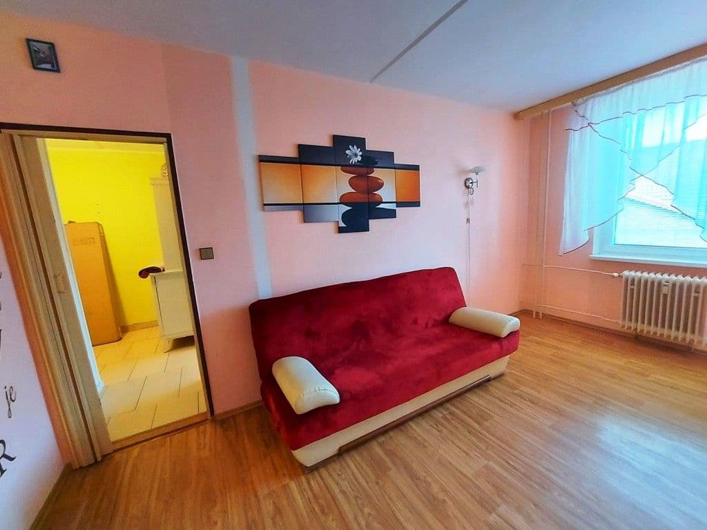 1 bedroom with open-plan kitchen flat to rent, 42 m², Sídliště pionýrů, Úštěk, Ústecký Region 1 bedroom with open-plan kitchen flat to rent, 42 m², Sídliště pionýrů, Úštěk, Ústecký Region