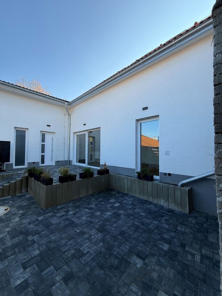 house to rent, 160 m², Pod Přehradou, Prague, Prague house to rent, 160 m², Pod Přehradou, Prague, Prague