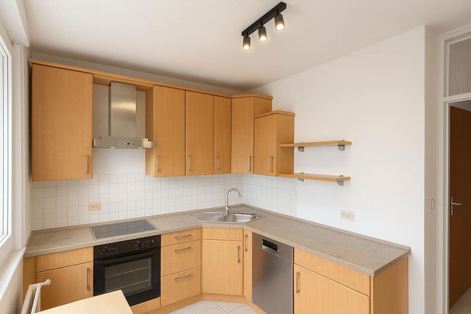 1 bedroom with open-plan kitchen flat to rent, 80 m², Prager Straße 33, Ludwigshafen am Rhein, Rhineland-Palatinate 1 bedroom with open-plan kitchen flat to rent, 80 m², Prager Straße 33, Ludwigshafen am Rhein, Rhineland-Palatinate