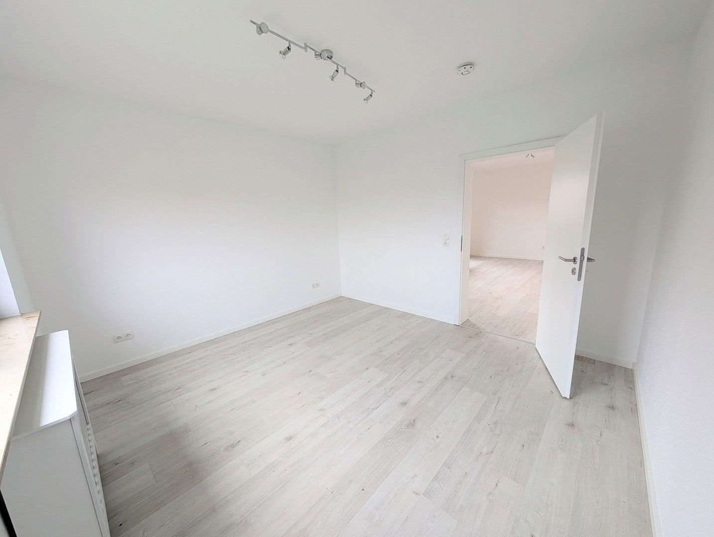 3 bedroom flat to rent, 70 m², Woogstraße 36, Neuhofen, Rhineland-Palatinate 3 bedroom flat to rent, 70 m², Woogstraße 36, Neuhofen, Rhineland-Palatinate