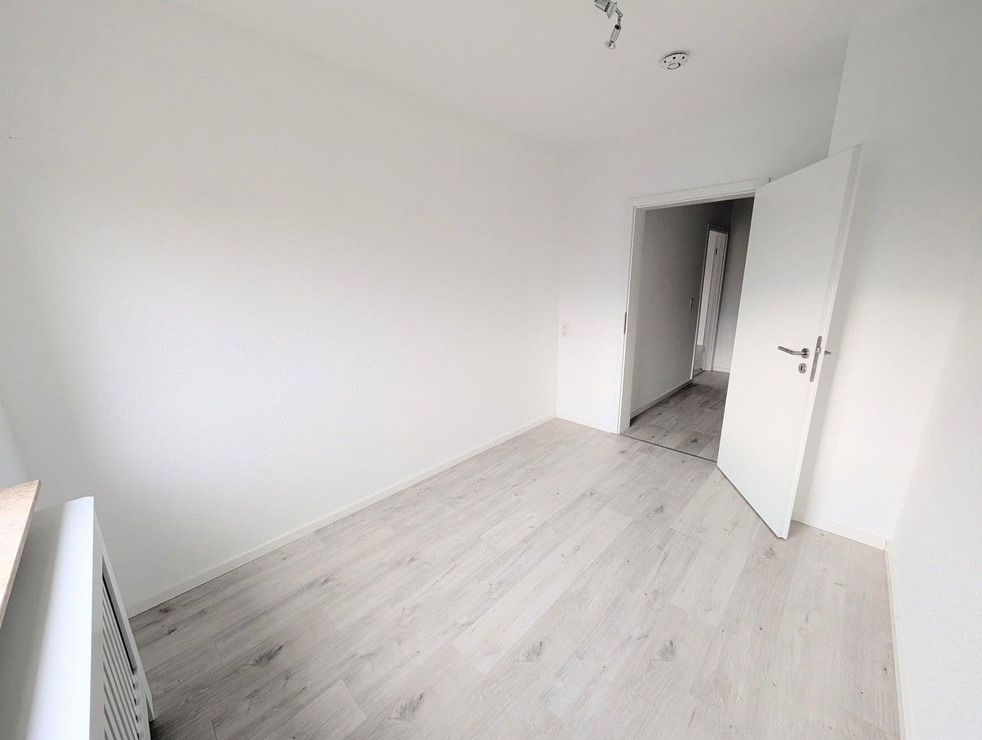 3 bedroom flat to rent, 70 m², Woogstraße 36, Neuhofen, Rhineland-Palatinate 3 bedroom flat to rent, 70 m², Woogstraße 36, Neuhofen, Rhineland-Palatinate