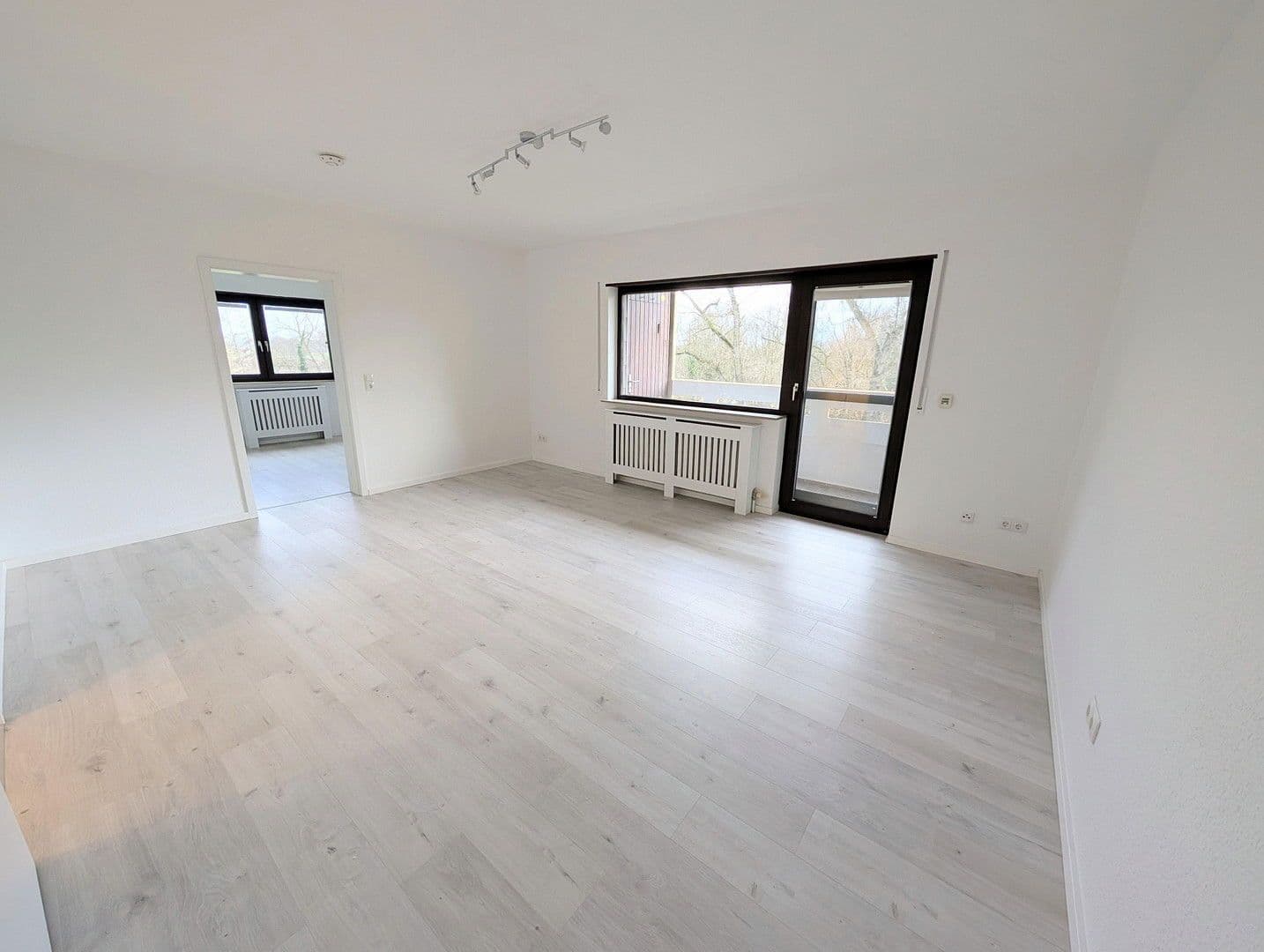 3 bedroom flat to rent, 70 m², Woogstraße 36, Neuhofen, Rhineland-Palatinate 3 bedroom flat to rent, 70 m², Woogstraße 36, Neuhofen, Rhineland-Palatinate