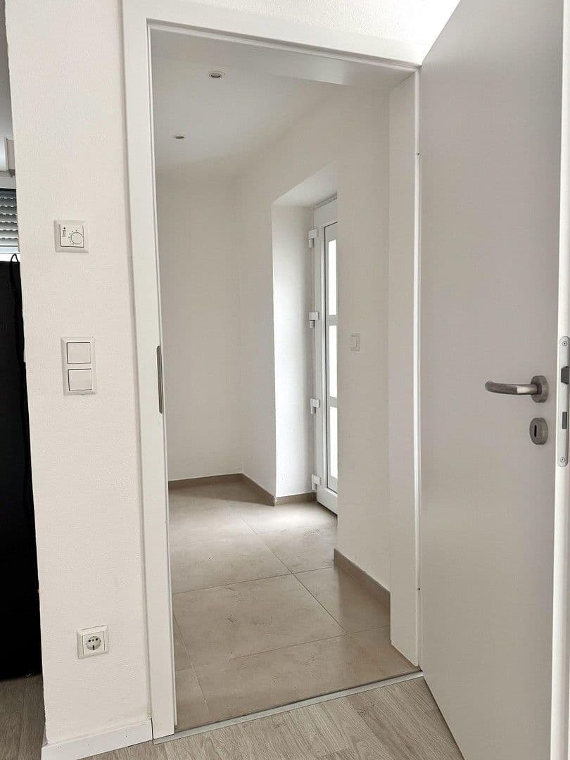 Studio flat to rent, 68 m², Vaihinger Landstraße 2, Stuttgart, Baden-Württemberg Studio flat to rent, 68 m², Vaihinger Landstraße 2, Stuttgart, Baden-Württemberg