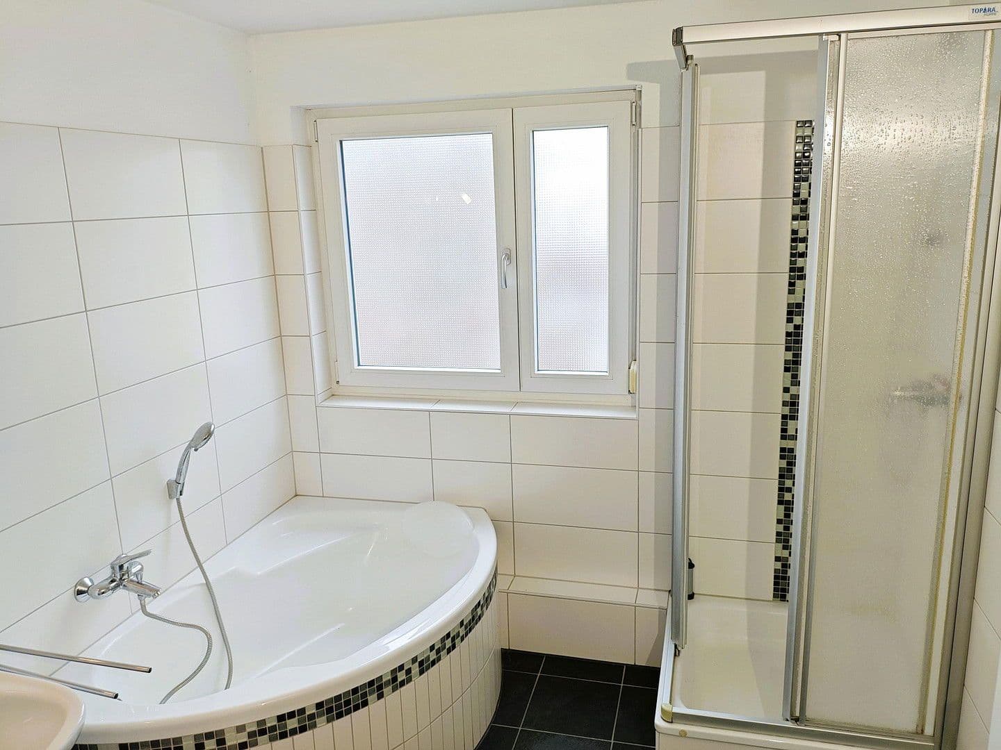 4 bedroom flat to rent, 100 m², Leonardo-Da-Vinci-Platz 1, Böblingen, Baden-Württemberg 4 bedroom flat to rent, 100 m², Leonardo-Da-Vinci-Platz 1, Böblingen, Baden-Württemberg