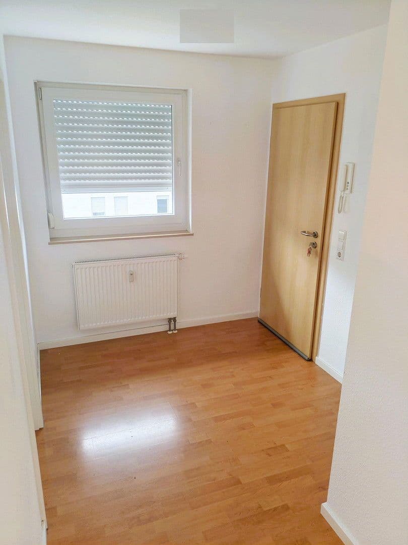 4 bedroom flat to rent, 100 m², Leonardo-Da-Vinci-Platz 1, Böblingen, Baden-Württemberg 4 bedroom flat to rent, 100 m², Leonardo-Da-Vinci-Platz 1, Böblingen, Baden-Württemberg