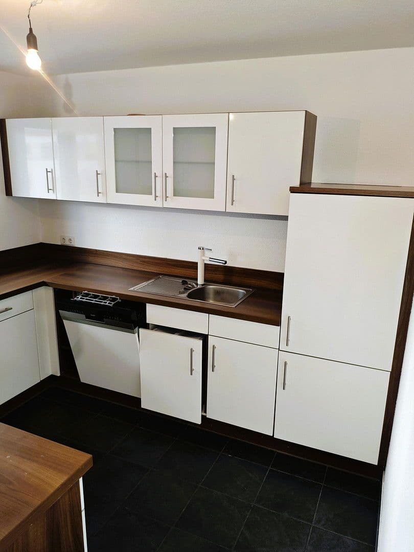 4 bedroom flat to rent, 100 m², Leonardo-Da-Vinci-Platz 1, Böblingen, Baden-Württemberg 4 bedroom flat to rent, 100 m², Leonardo-Da-Vinci-Platz 1, Böblingen, Baden-Württemberg