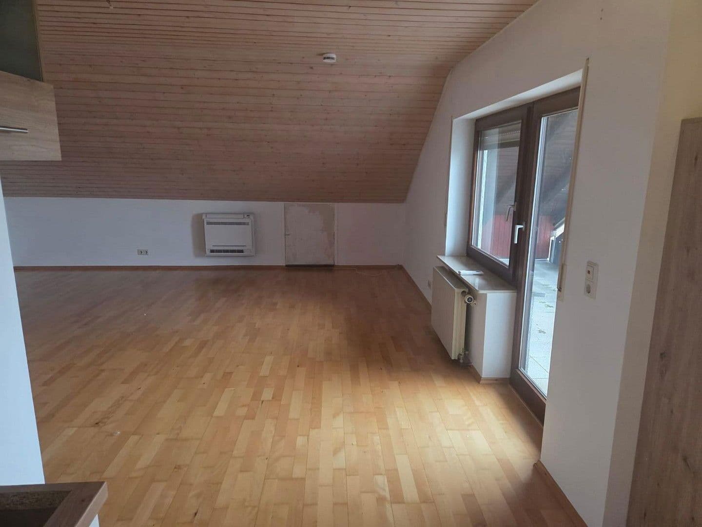 2 bedroom with open-plan kitchen flat to rent, 92 m², Gundelsheim, Baden-Württemberg 2 bedroom with open-plan kitchen flat to rent, 92 m², Gundelsheim, Baden-Württemberg