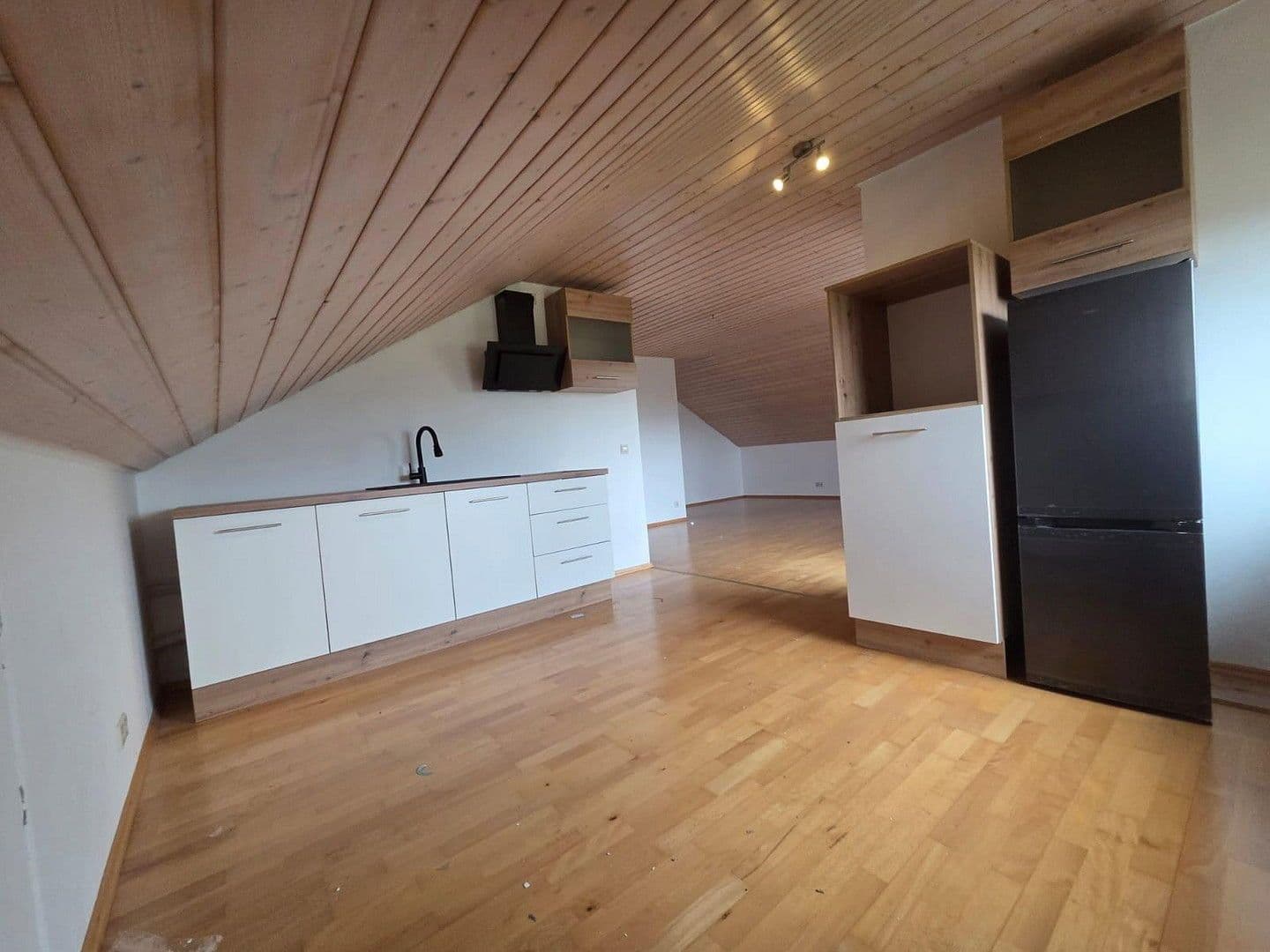 2 bedroom with open-plan kitchen flat to rent, 92 m², Gundelsheim, Baden-Württemberg 2 bedroom with open-plan kitchen flat to rent, 92 m², Gundelsheim, Baden-Württemberg