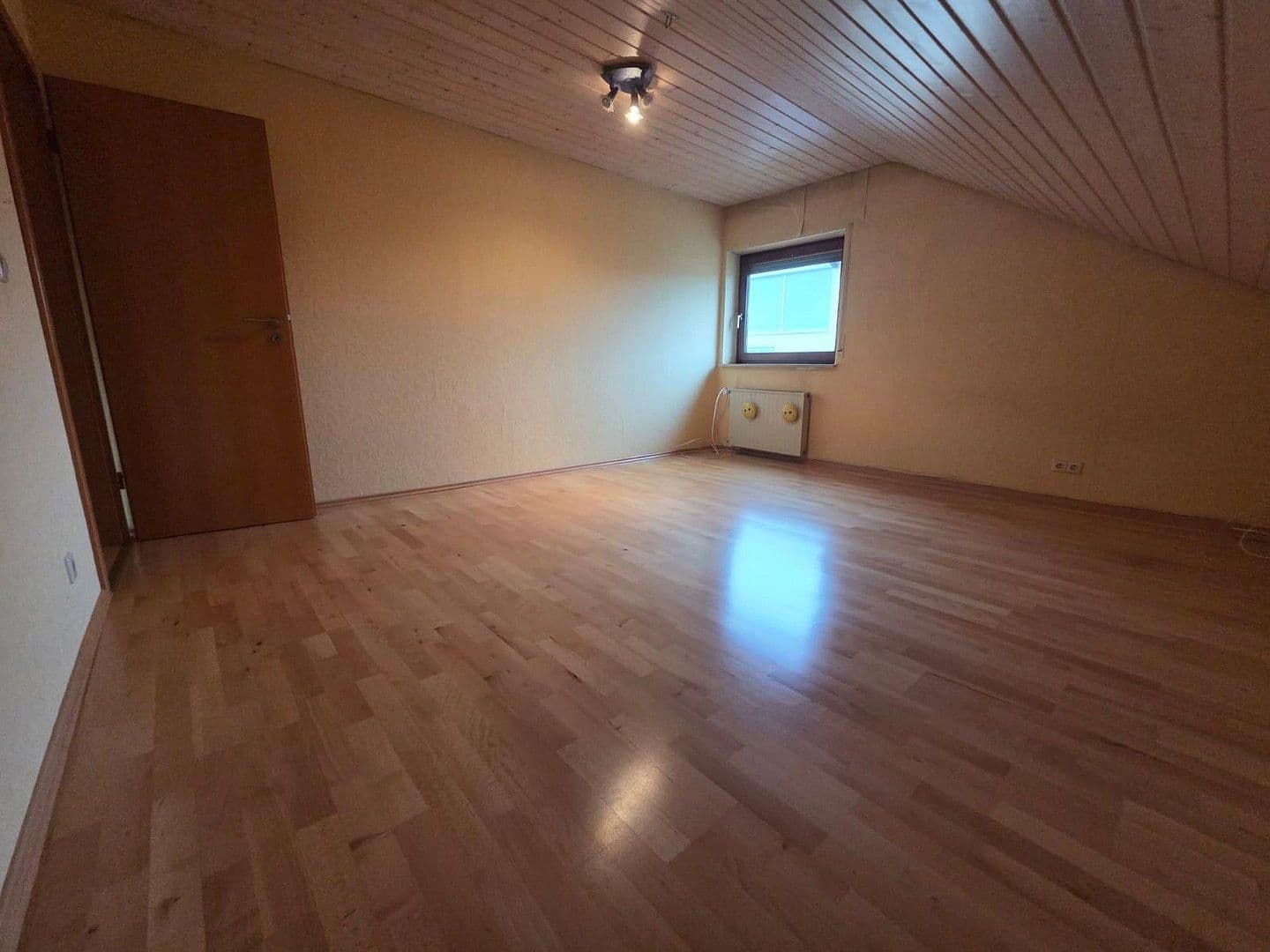 2 bedroom with open-plan kitchen flat to rent, 92 m², Gundelsheim, Baden-Württemberg 2 bedroom with open-plan kitchen flat to rent, 92 m², Gundelsheim, Baden-Württemberg