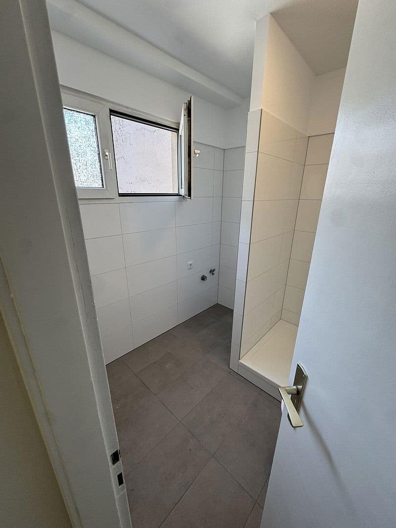 4 bedroom flat to rent, 86 m², Düsseldorf, North Rhine-Westphalia 4 bedroom flat to rent, 86 m², Düsseldorf, North Rhine-Westphalia