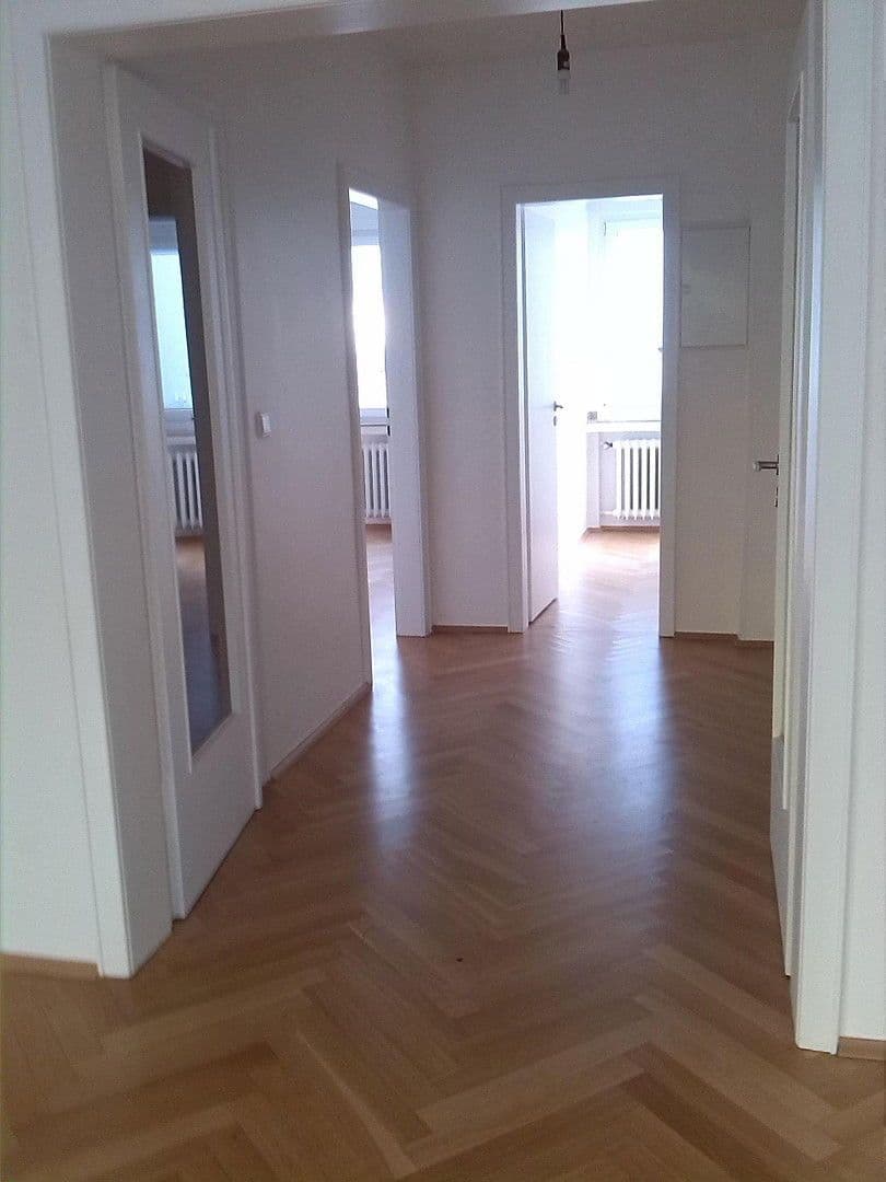 1 bedroom with open-plan kitchen flat to rent, 68 m², Düsseldorf, North Rhine-Westphalia 1 bedroom with open-plan kitchen flat to rent, 68 m², Düsseldorf, North Rhine-Westphalia