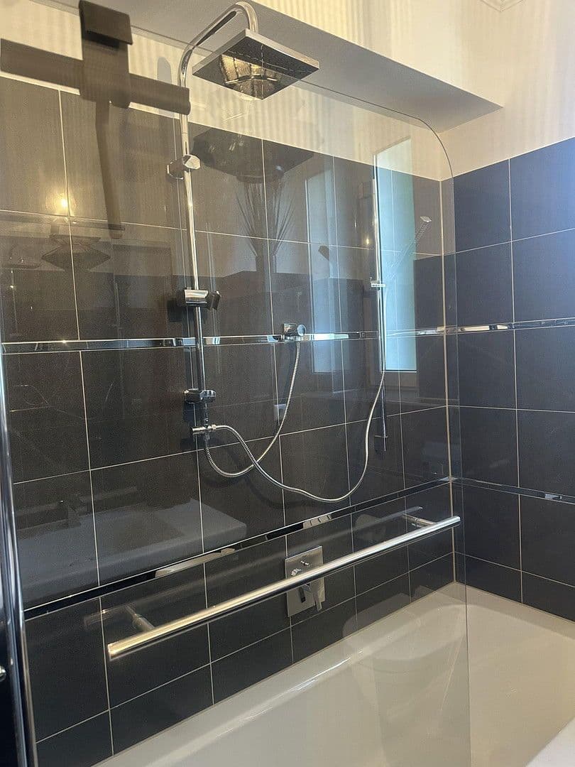 3 bedroom flat to rent, 85 m², Bergische-Landstr.262, Düsseldorf, North Rhine-Westphalia 3 bedroom flat to rent, 85 m², Bergische-Landstr.262, Düsseldorf, North Rhine-Westphalia