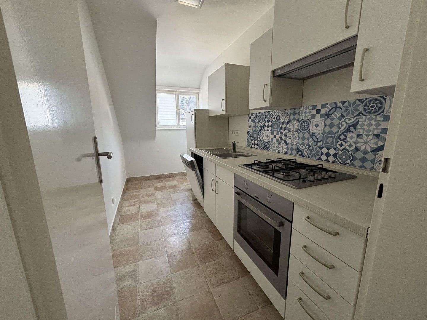 1 bedroom flat to rent, 43 m², Stuttgart, Baden-Württemberg 1 bedroom flat to rent, 43 m², Stuttgart, Baden-Württemberg