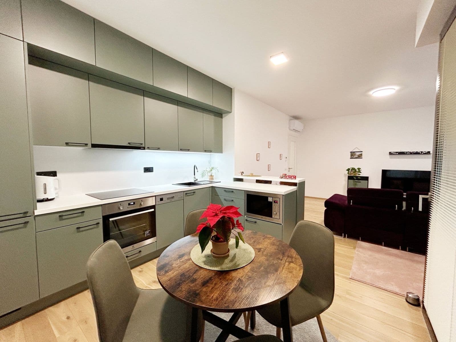 1 bedroom with open-plan kitchen flat to rent, 59 m², Sokolova, Prague, Prague 1 bedroom with open-plan kitchen flat to rent, 59 m², Sokolova, Prague, Prague