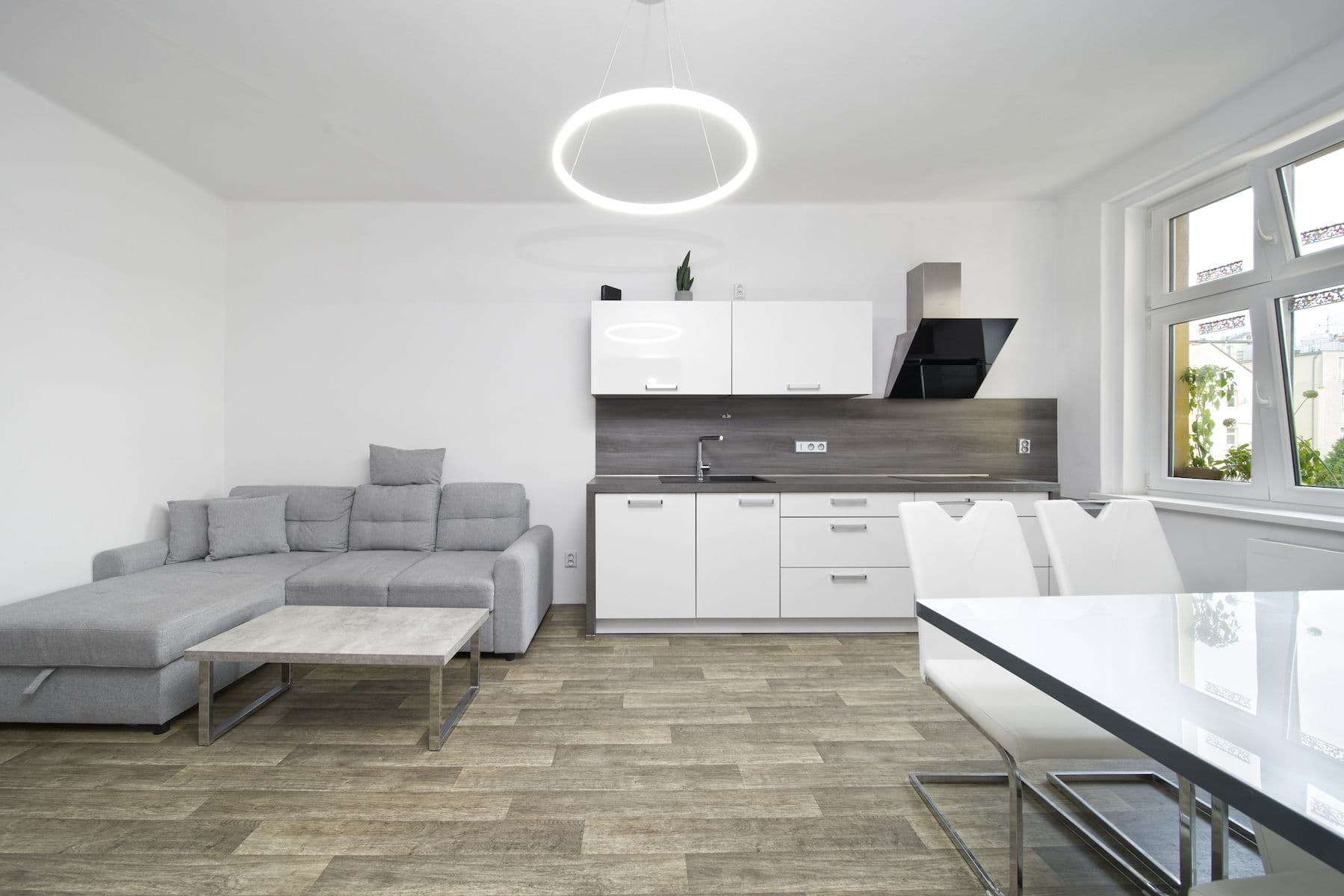 2 bedroom with open-plan kitchen flat for sale, 74 m², Alešova, Plzeň, Plzeňský Region 2 bedroom with open-plan kitchen flat for sale, 74 m², Alešova, Plzeň, Plzeňský Region