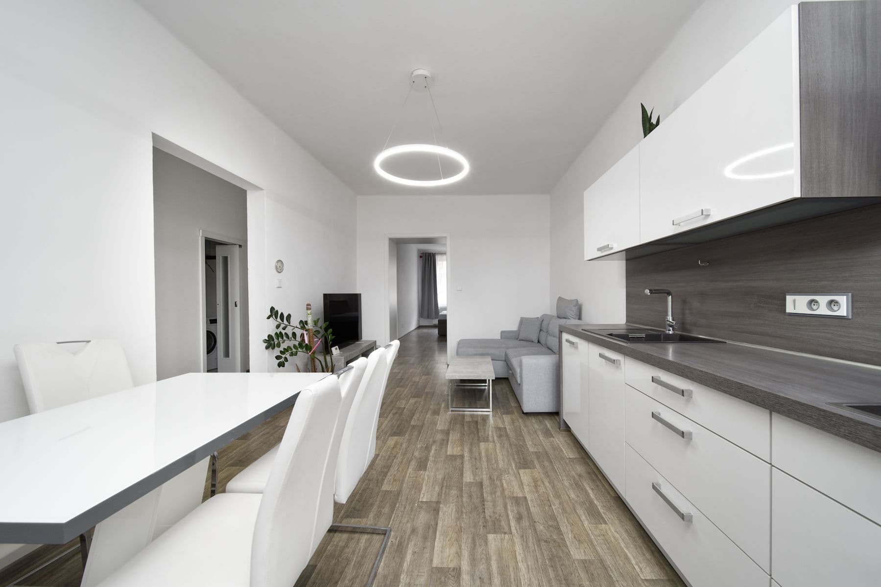 2 bedroom with open-plan kitchen flat for sale, 74 m², Alešova, Plzeň, Plzeňský Region 2 bedroom with open-plan kitchen flat for sale, 74 m², Alešova, Plzeň, Plzeňský Region