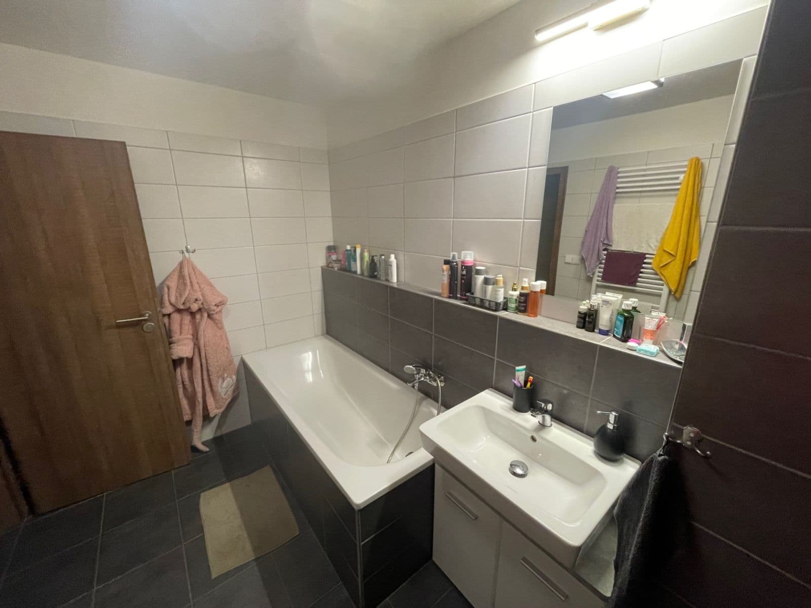 1 bedroom with open-plan kitchen flat to rent, 65 m², Okružní, Beroun, Středočeský Region 1 bedroom with open-plan kitchen flat to rent, 65 m², Okružní, Beroun, Středočeský Region