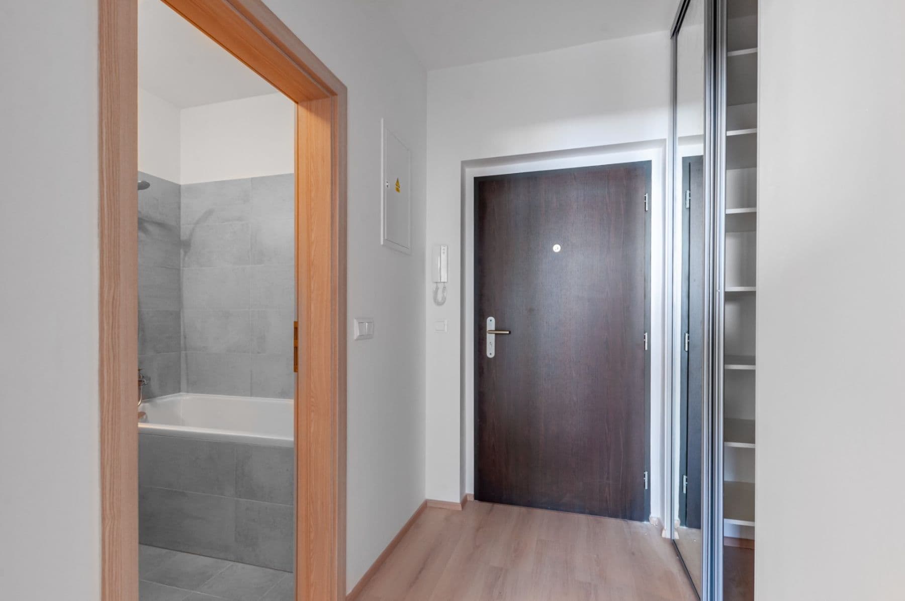 Studio flat to rent, 32 m², Svatošových, Prague, Prague Studio flat to rent, 32 m², Svatošových, Prague, Prague