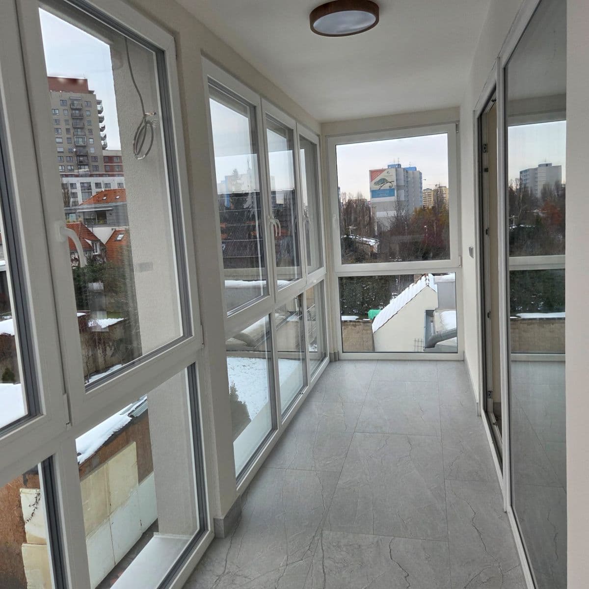 4 bedroom with open-plan kitchen flat to rent, 141 m², Podohradská, Prague, Prague 4 bedroom with open-plan kitchen flat to rent, 141 m², Podohradská, Prague, Prague