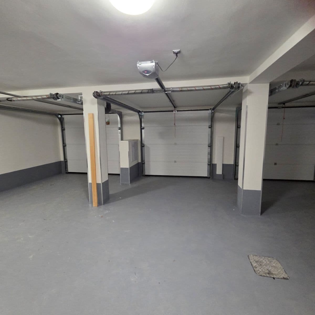 4 bedroom with open-plan kitchen flat to rent, 141 m², Podohradská, Prague, Prague 4 bedroom with open-plan kitchen flat to rent, 141 m², Podohradská, Prague, Prague